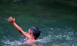 网友爆料女孩溺亡了视频,少女不幸溺亡，现场视频令人揪心